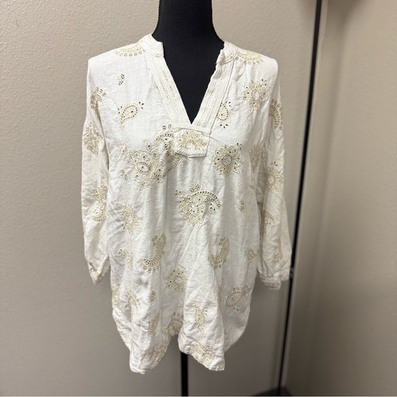 Elie Tahari Tops - Elie Tahari Embroidered Linen Tunic Top. Size Large